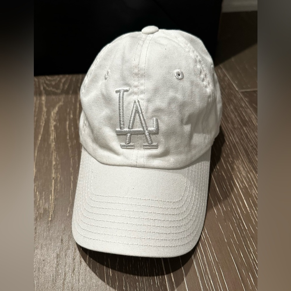 White LA Hat